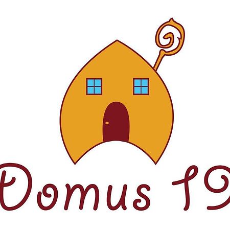 Domus 19 Hotel Naples Luaran gambar