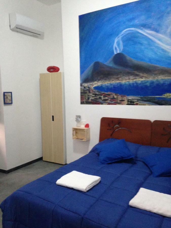 Domus 19 Hotel Naples Luaran gambar